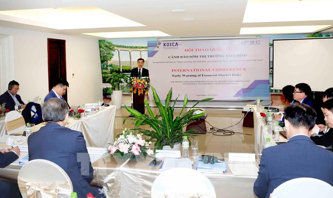 Early warning system for financial market discussed ảnh 1
