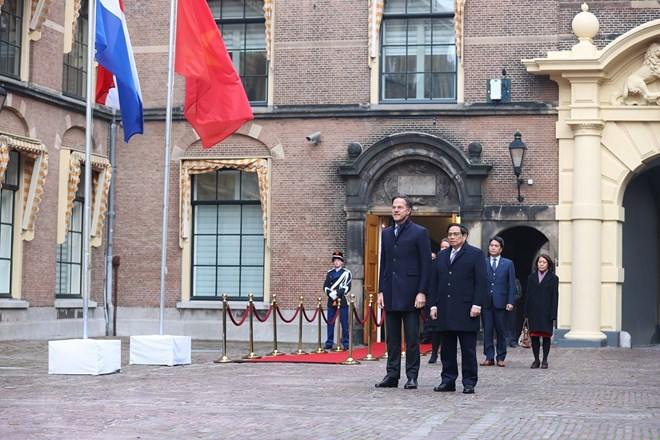 Welcome ceremony held for PM Pham Minh Chinh in Netherlands ảnh 1