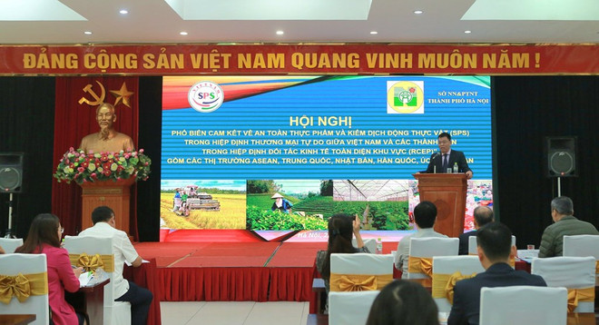 Observing sanitary, phytosanitary regulations crucial to agricultural exports: conference ảnh 2