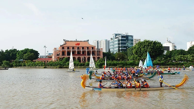 HCM City exploits waterway tourism potential ảnh 2