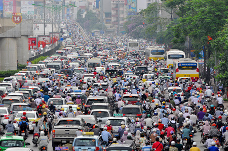 Hanoi plans measures to reduce traffic jams ảnh 1