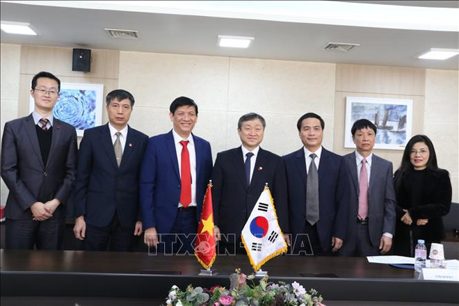 Vietnam, RoK share experience in communications development, education ảnh 1