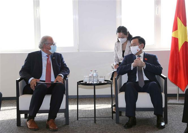 NA Chairman hosts European business leaders on visit to Belgium ảnh 2