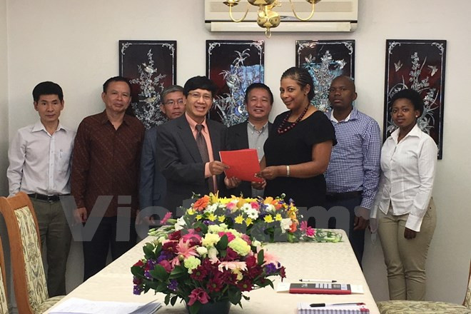 South African party wishes Vietnam’s National Party Congress a success ảnh 1