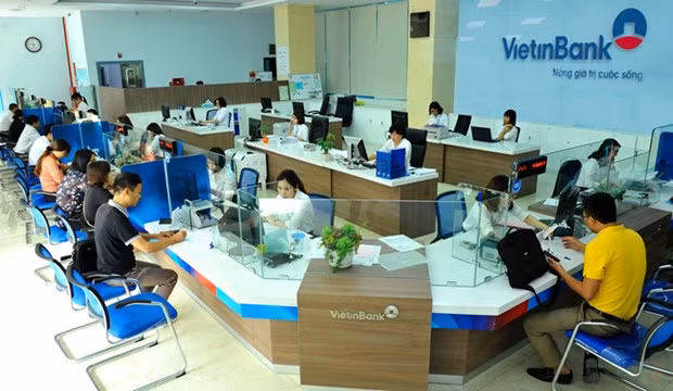 Banks’ H2 credit growth likely to be affected by bond buybacks ảnh 1