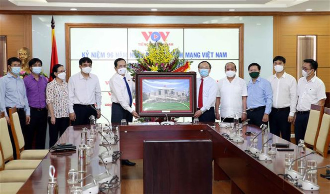 NA Vice Chairman congratulates VOV, VTV on Revolutionary Press Day ảnh 1