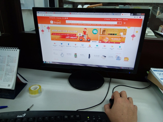 Vietnam's e-commerce forecast to grow 20 percent in Q4 ảnh 1 Vietnam's e-commerce forecast to grow 20 percent in Q4 ảnh 1