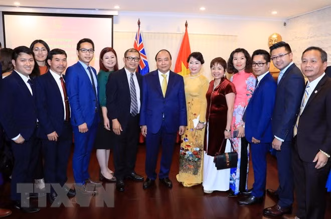 PM Phuc visits Australian National University ảnh 2