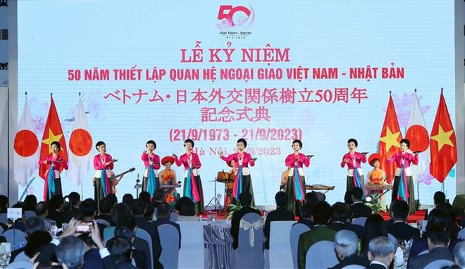 Ceremony marks 50th anniversary of Vietnam-Japan diplomatic relations ảnh 1