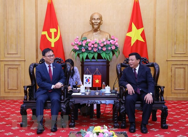Vietnamese politics academy welcomes new RoK Ambassador ảnh 1