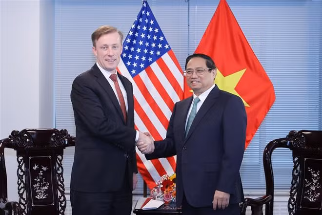 PM receives US National Security Advisor in New York ảnh 1
