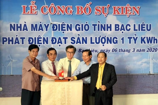 Bac Lieu wind power plant marks 1 billionth kWh ảnh 1
