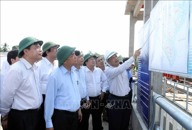 PM requests sufficient water supply in drought-hit Mekong Delta ảnh 1 PM requests sufficient water supply in drought-hit Mekong Delta ảnh 1