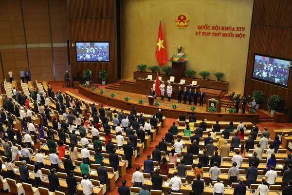 Vietnam will continue making new miracles: new State President ảnh 2