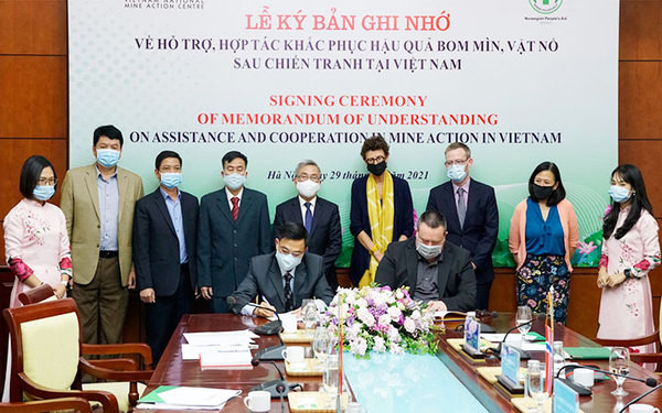 Vietnam in need of international support for bomb, mine clearance ảnh 2 Vietnam in need of international support for bomb, mine clearance ảnh 2