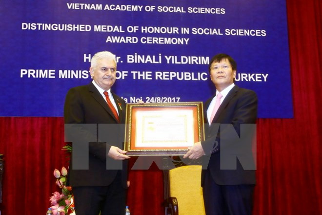 Turkish PM hailed for supporting social science ties with Vietnam ảnh 1 Turkish PM hailed for supporting social science ties with Vietnam ảnh 1