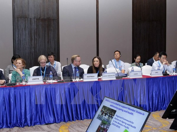 APEC officials hail High-Level Meeting on Health and Economy ảnh 1