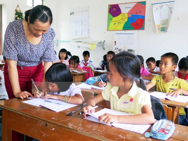 Ministry urges schools not to collect "extra fees" ảnh 1 Ministry urges schools not to collect "extra fees" ảnh 1