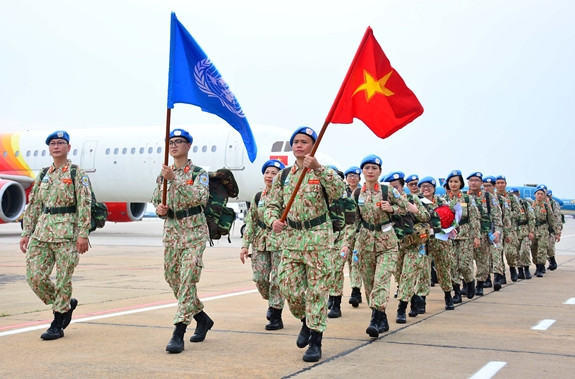 Second group of Vietnam’s Level-2 Field Hospital No. 3 departs for South Sudan ảnh 1