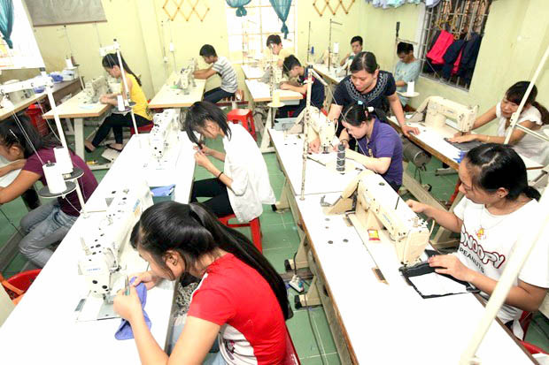 Social assistance helps disabled people integrate into community ảnh 1