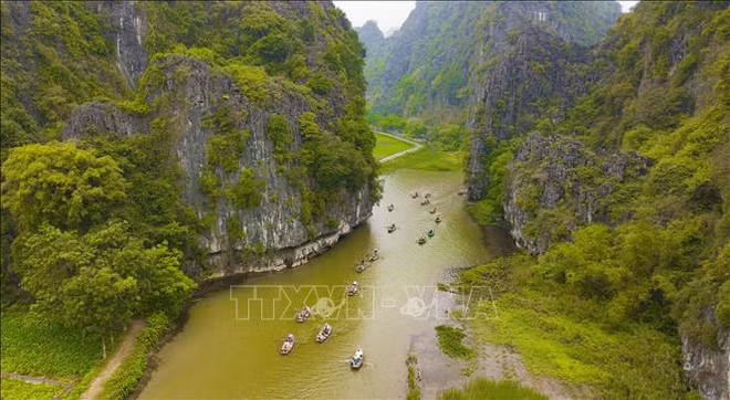 Agritourism brings new sources of income to farmers in Ninh Binh ảnh 1