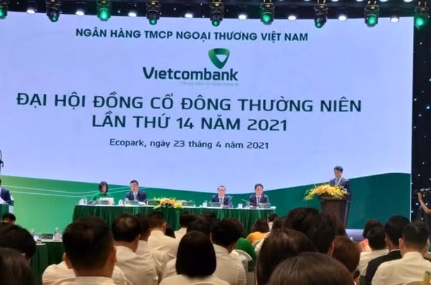 Vietcombank to raise charter capital again ảnh 1