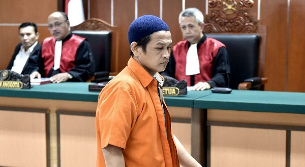 Indonesia sentences bomb attacker eight years in jail ảnh 1
