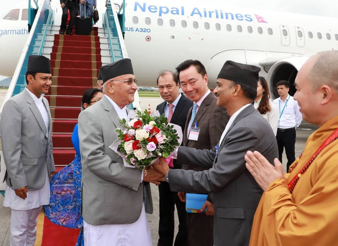 Nepali Prime Minister begins official visit to Vietnam ảnh 1 Nepali Prime Minister begins official visit to Vietnam ảnh 1