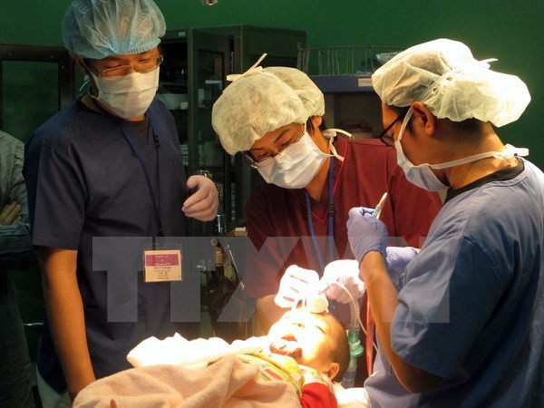 US medical mission provides free operations to needy children ảnh 1 US medical mission provides free operations to needy children ảnh 1