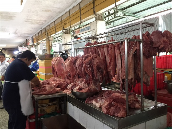 HCM City to ensure food safety at traditional markets ảnh 1