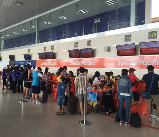 Noi Bai airport increases services during Tet holidays ảnh 1
