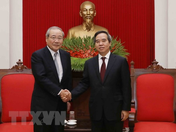 Party economic commission head receives Japanese SMBC leader ảnh 1 Party economic commission head receives Japanese SMBC leader ảnh 1