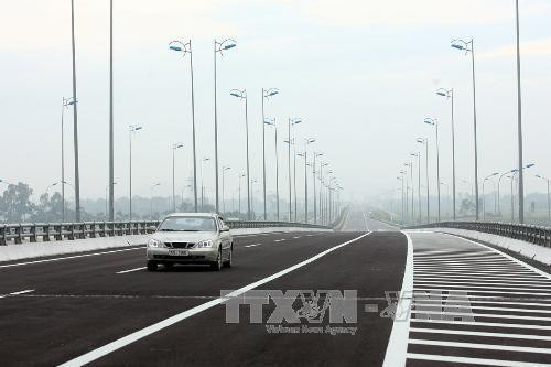 North-South expressway project to select investors ảnh 1