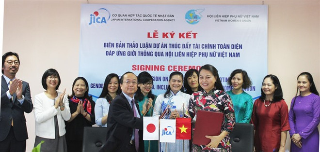 Japan helps to promote financial services for Vietnamese women ảnh 1