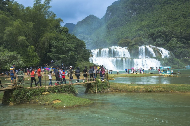 Cao Bang province works to develop three economic pillars ảnh 1