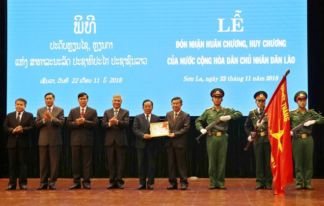 Son La province, leaders receive noble orders, medals from Laos ảnh 1 Son La province, leaders receive noble orders, medals from Laos ảnh 1
