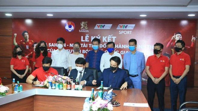 SABECO to sponsor national football teams for one year ảnh 1