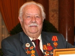Leaders extend condolences over death of Greek Hero of People's Armed Forces ảnh 1 Leaders extend condolences over death of Greek Hero of People's Armed Forces ảnh 1