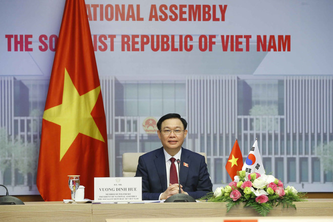 Vietnam ready to join RoK in lifting relations to new height: NA Chairman ảnh 2