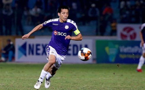 Hanoi FC captain named among five best acrobatic goals by AFC ảnh 1
