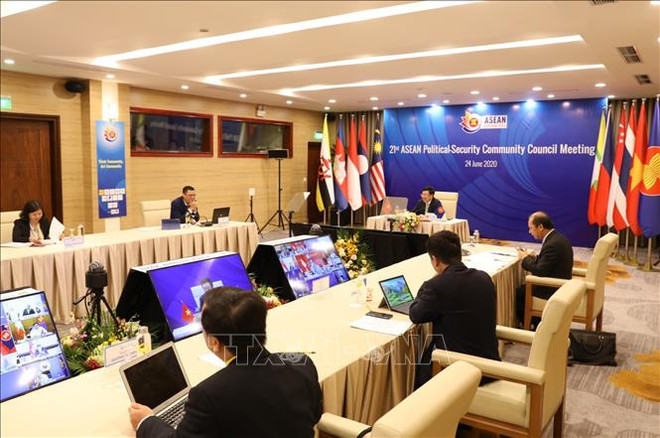 Lao highly values Vietnam as ASEAN Chair ảnh 1