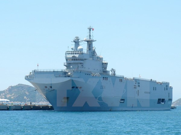 French naval ships visit Ho Chi Minh City ảnh 1