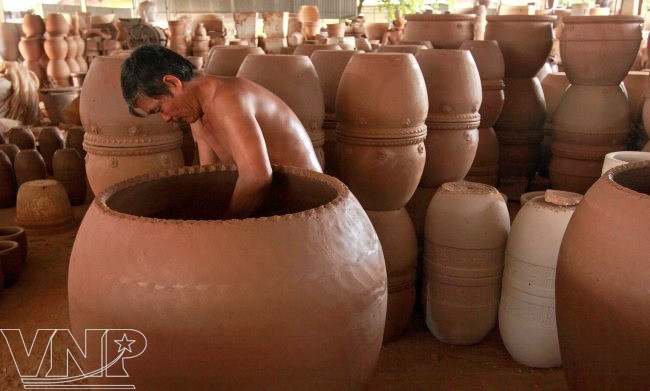350 booths showcased at Vietnam Craft Village Fair 2017 ảnh 1