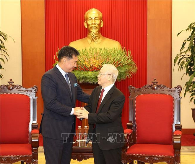 Vietnam hopes for stronger cooperation with Mongolia: Party chief ảnh 2