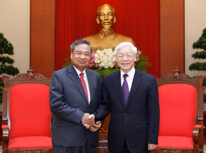 CPV leader receives officials of LPRP Organisation Commission ảnh 1