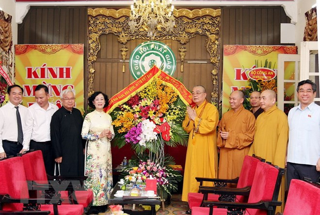 Party official congratulates VBS on Lord Buddha’s birthday ảnh 1 Party official congratulates VBS on Lord Buddha’s birthday ảnh 1