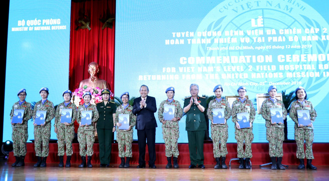 Vietnam peacekeeping force honoured ảnh 1