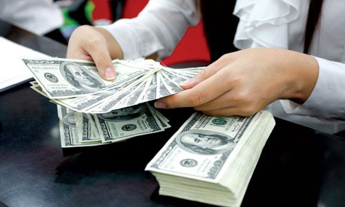 Remittances to HCM City expected to pick up 9 percent ảnh 1 Remittances to HCM City expected to pick up 9 percent ảnh 1