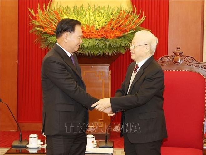 Party chief receives Lao Party official ảnh 1 Party chief receives Lao Party official ảnh 1