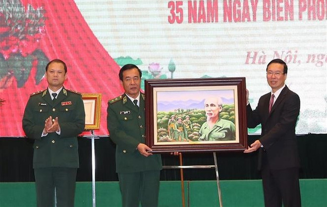 Border guard force marks 65th anniversary of traditional day ảnh 1